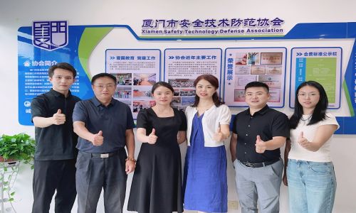 宇航工業(yè)交換機(jī)赴廈門安防協(xié)會(huì)、羅普特集團(tuán)參觀交流！